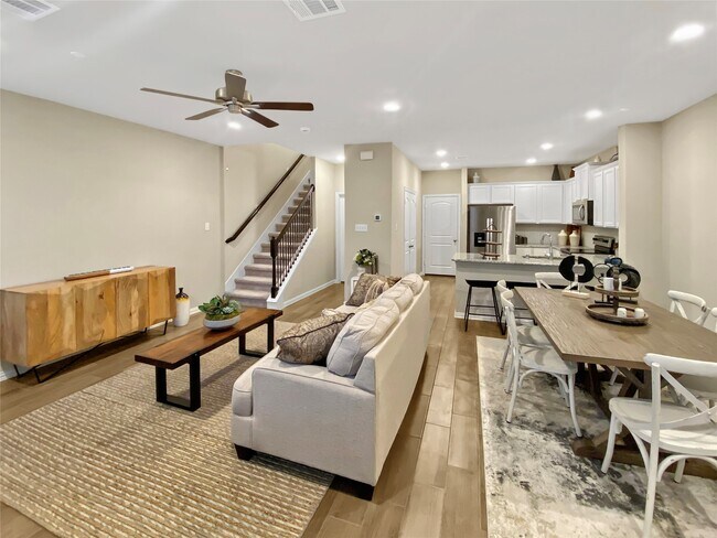 Foto del edificio - 11922 Amber Oak Wy