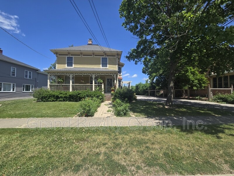 Foto principal - 341 Harden St