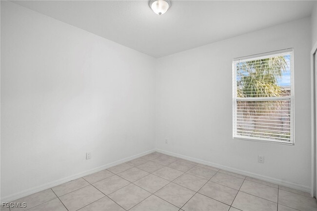 Building Photo - 3309 Armstrong Ct