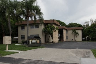 Building Photo - Lavender House Apartments