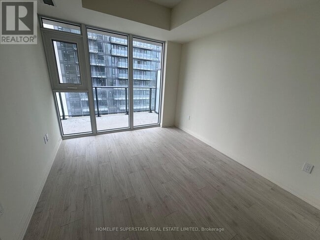 Building Photo - 8960 Jane St