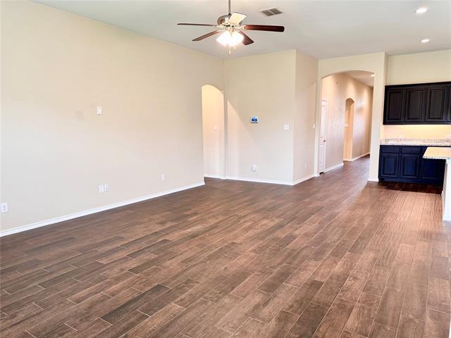 Foto del edificio - 2924 Rosemount Ln