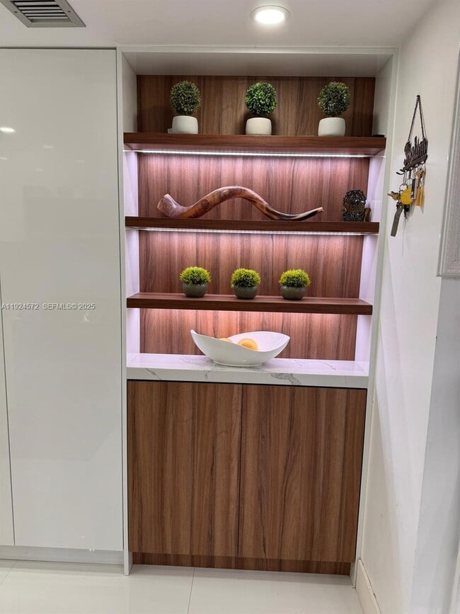 Foto del edificio - 3800 S Ocean Dr