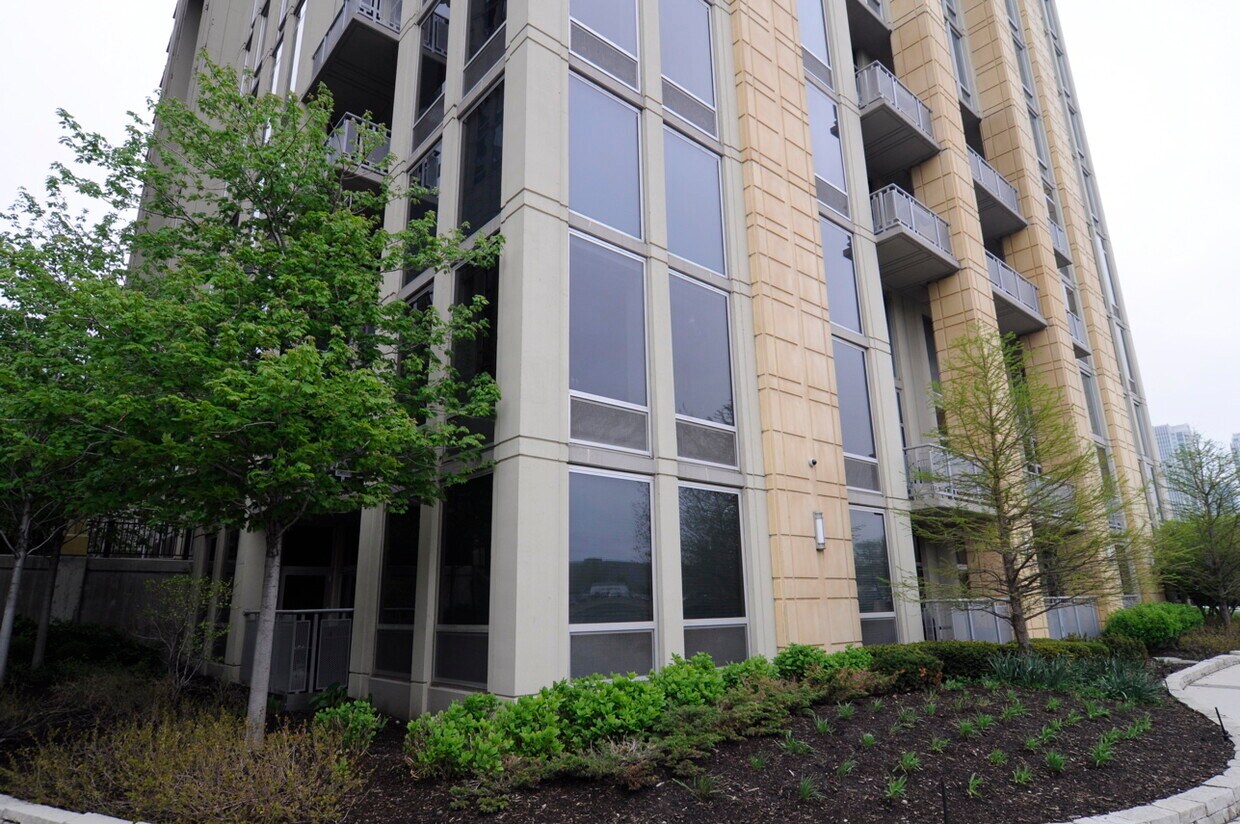 Foto principal - 700 N Larrabee St
