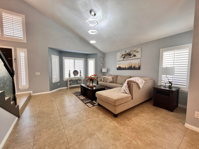 Building Photo - 44870 Seeley Dr