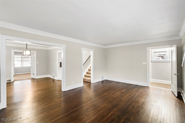 Building Photo - 3372 Silsby Rd