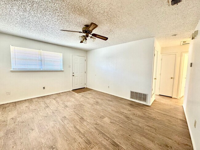 Foto del edificio - 6509 21st St