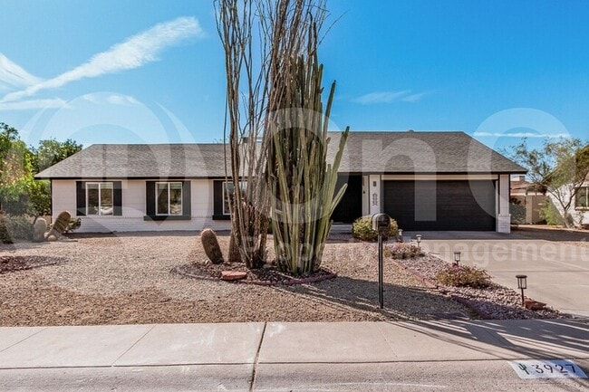 Building Photo - 3927 W Phelps Rd