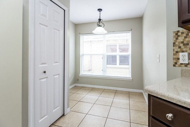 Foto del edificio - 3355 Kelsey Ln