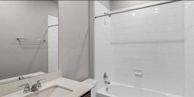 Foto del edificio - 400 Barton Creek Ln