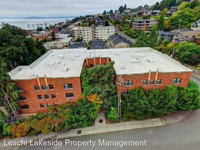 Building Photo - 921 1st Ave W