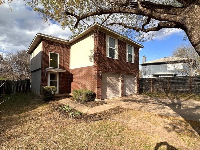 Foto del edificio - 8604 Piney Creek Bend