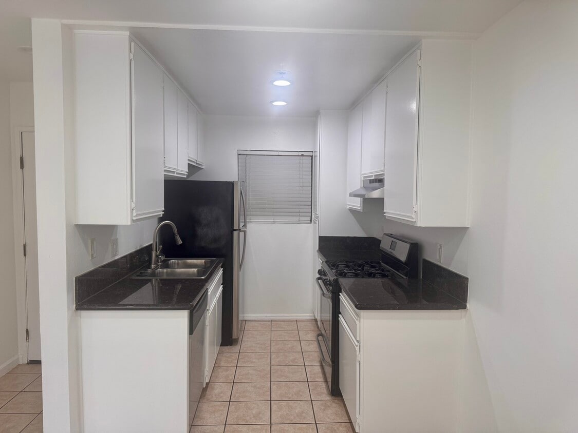 Primary Photo - Clark Drive Apartments