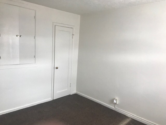 Building Photo - 4 Plex Seller Finance