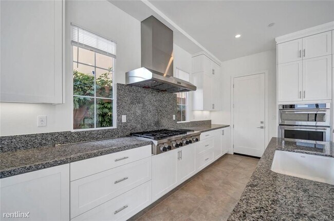 Foto del edificio - 4 br, 4.5 bath House - 234 Oceano