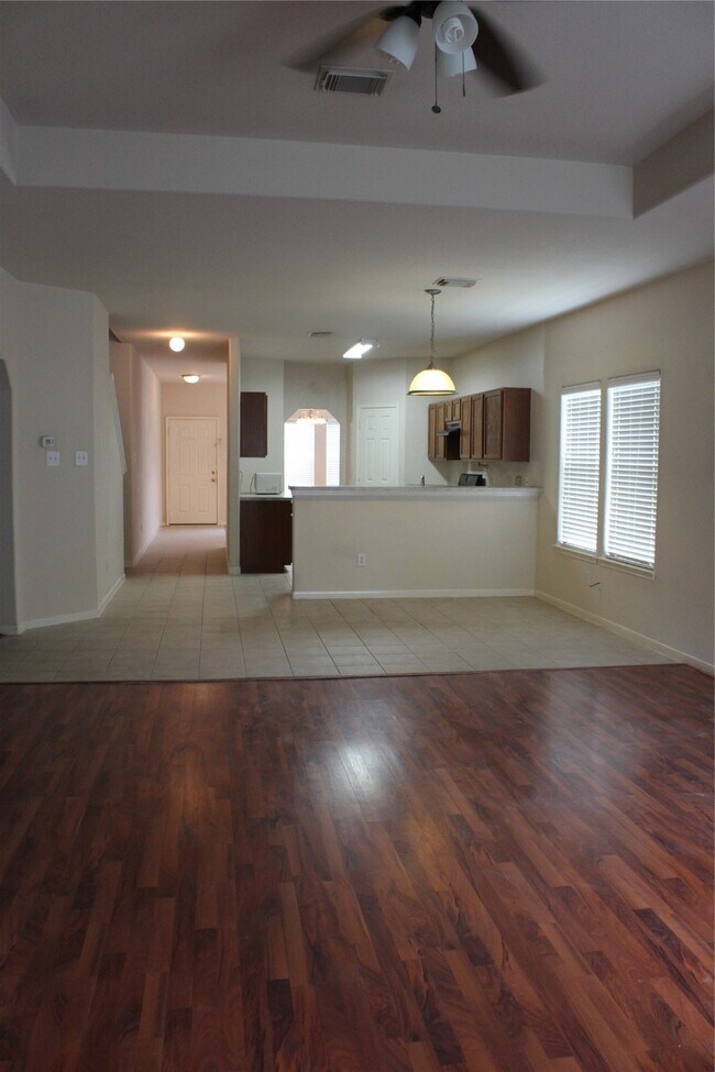 Foto del edificio - 18322 Tangle Tree Ln