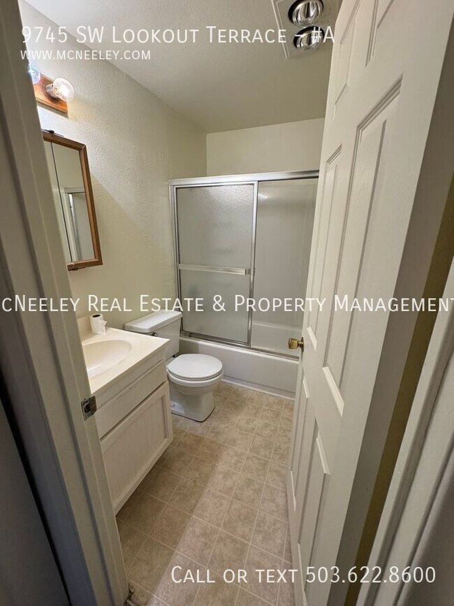 Foto del edificio - 9745 SW Lookout Terrace