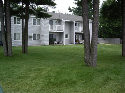 Building Photo - Huron Beach Apartments