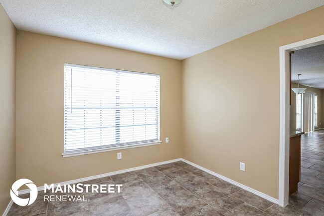 Building Photo - 1508 Bandera Dr