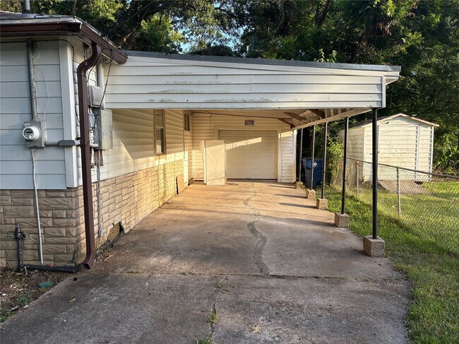 Foto del edificio - 5717 Eunice St