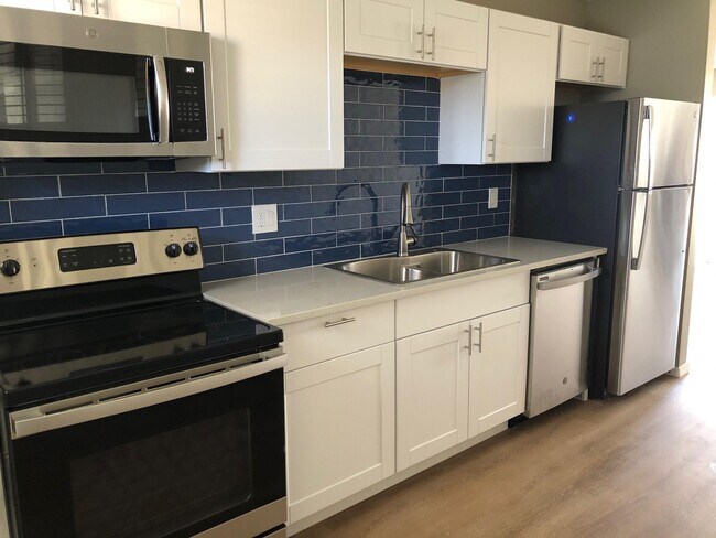 Foto del edificio - 9416 Lexington Ave NE