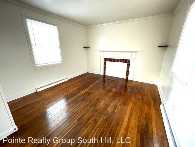 Foto del edificio - 3 br, 1 bath House - 1006 Grove Ave.