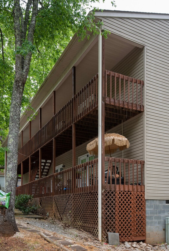 199 Hughes St Unit AQ, Seneca, SC 29672 Apartments in Seneca, SC