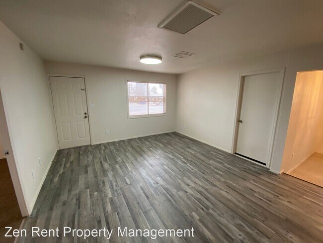 Building Photo - 3 br, 2 bath House - 218 S Hobson