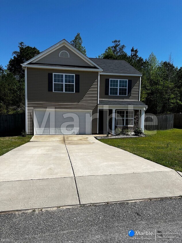 4 br, 2.5 bath House 536 Botanical Ct House Rental in Bunnlevel, NC