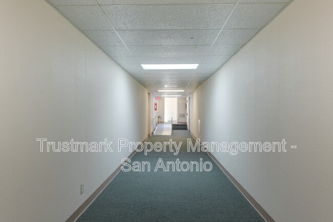Building Photo - 4119 Castlewood