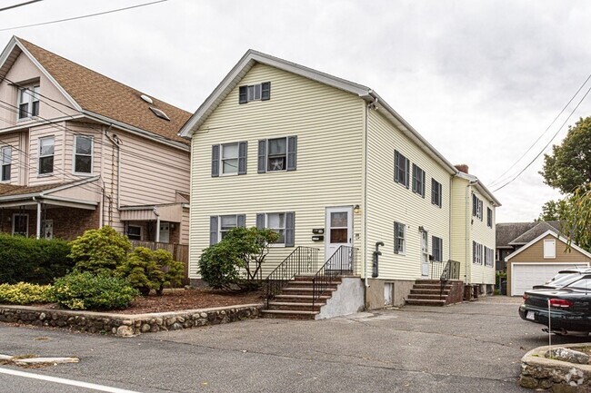 Building Photo - 27 Salem St