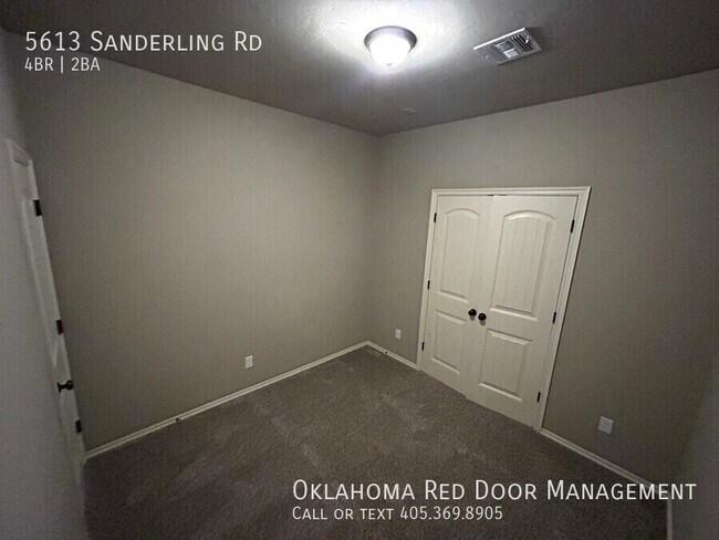 Foto del edificio - 5613 Sanderling Rd