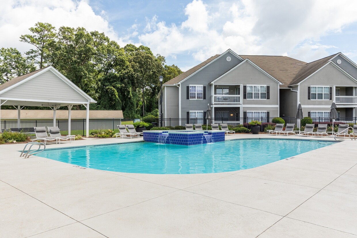 Foto principal - Northwood Apartment Homes