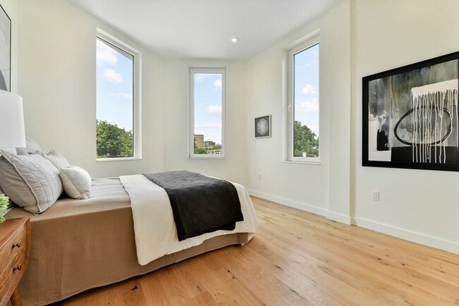 Building Photo - 80 Terrace St