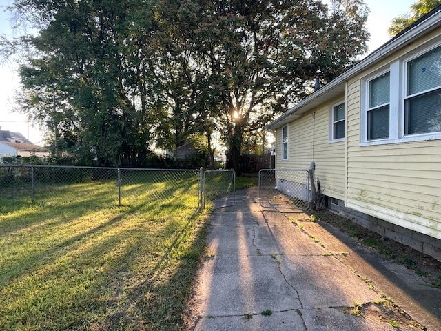 Building Photo - 632 Marmion Ave