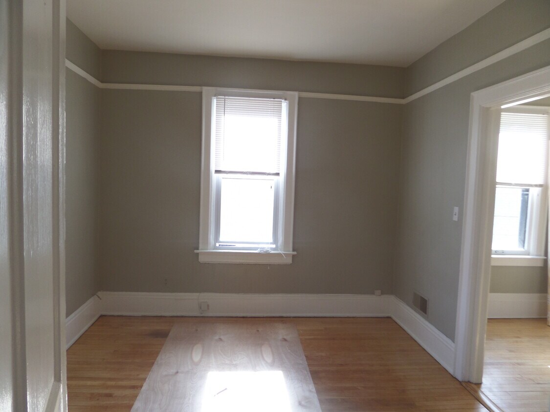 Foto principal - 919 E Clarke St