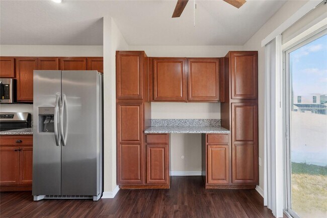 Foto del edificio - 780 Overlook Grove Dr