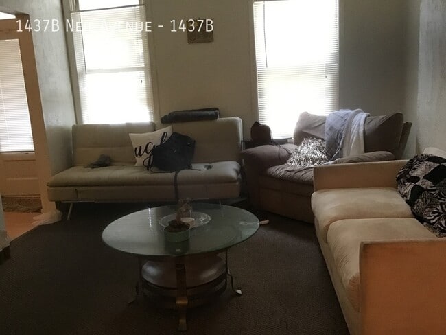 Foto del edificio - 1437 Neil Ave