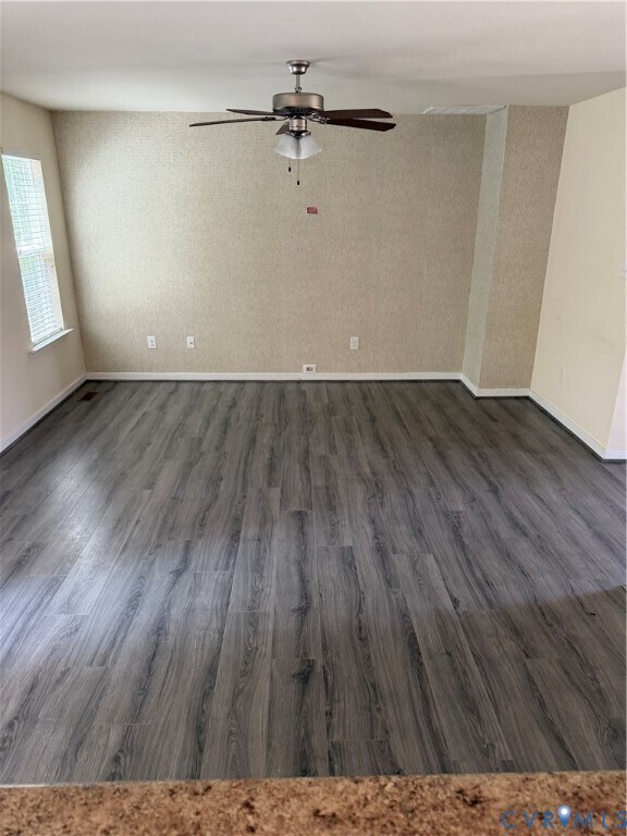 Foto del edificio - 4307 Twisted Oak Dr