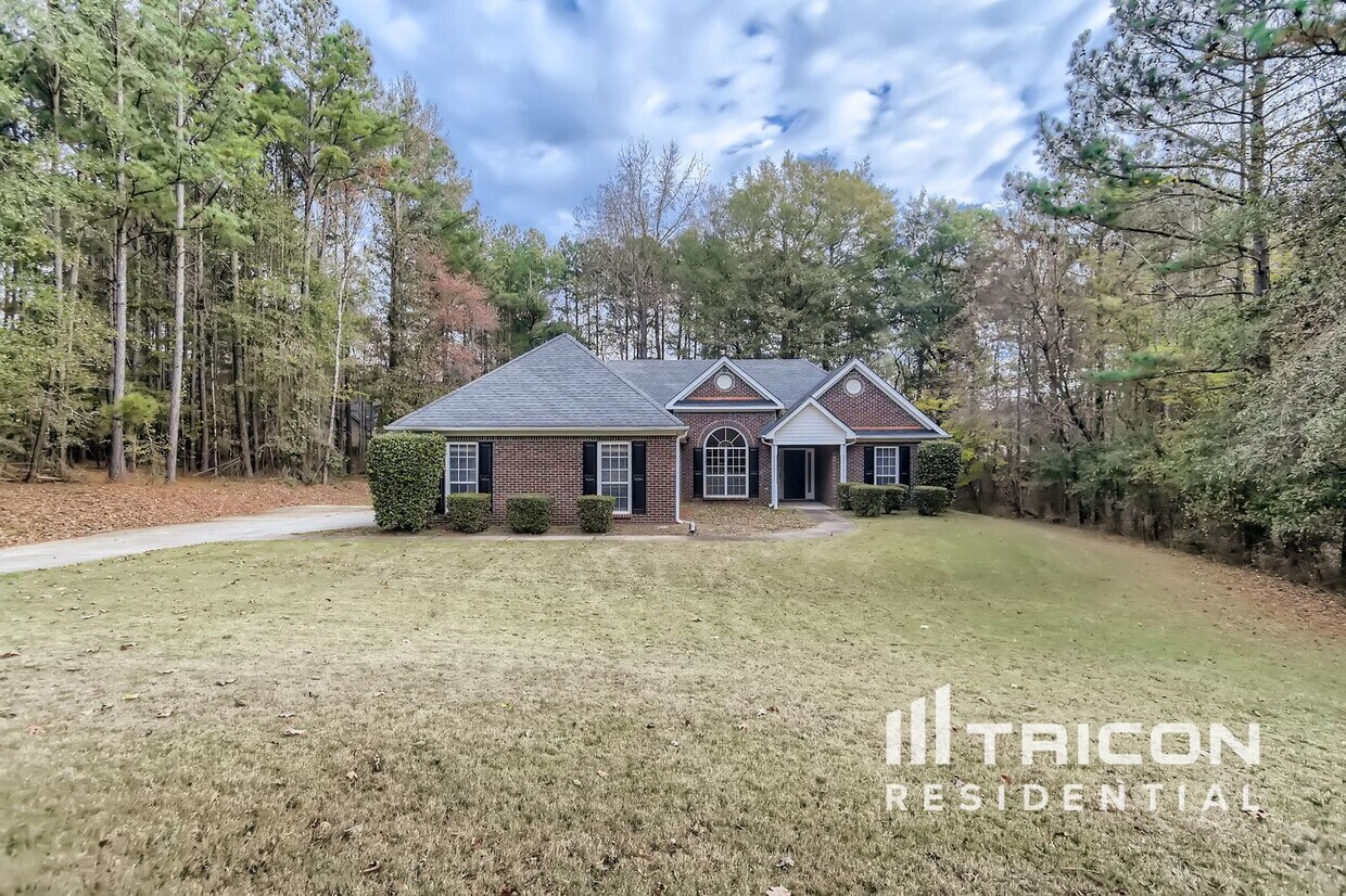 Primary Photo - 1207 Maplewood Cir