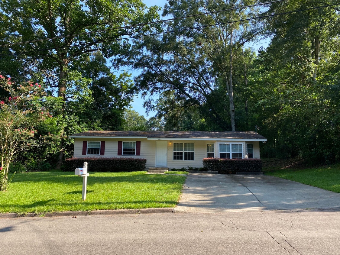 Photo - 1904 Karen Ln (Tallahassee, FL)