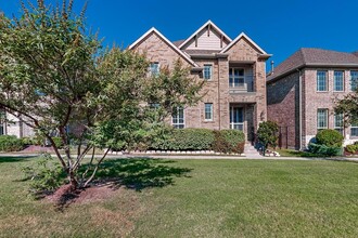 Building Photo - 2459 Cathedral Dr