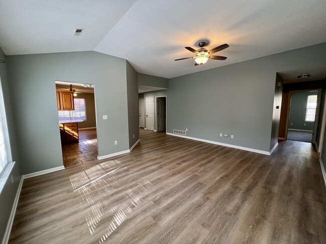 Building Photo - 1202 Squirewood Way