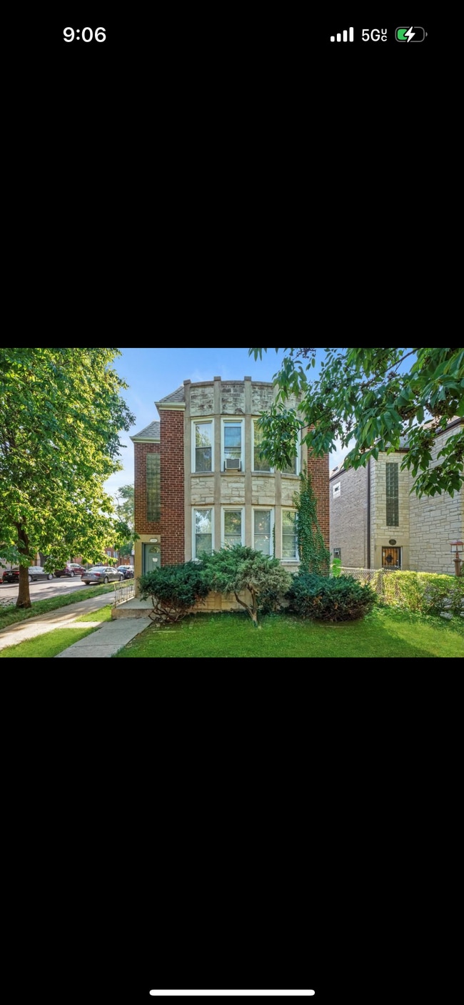 Building Photo - 2859 N Lotus Ave