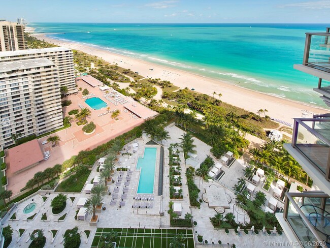 Building Photo - 9703 Collins Ave