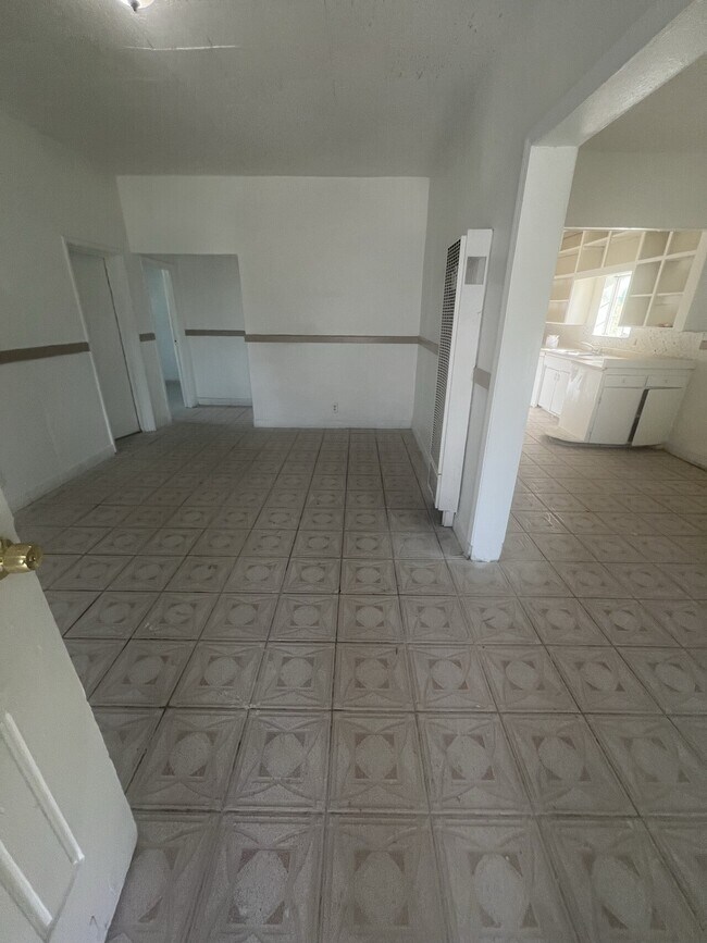 Foto del edificio - 4002 Joseph Rd Ceres CA 95307-FRONT HOUSE