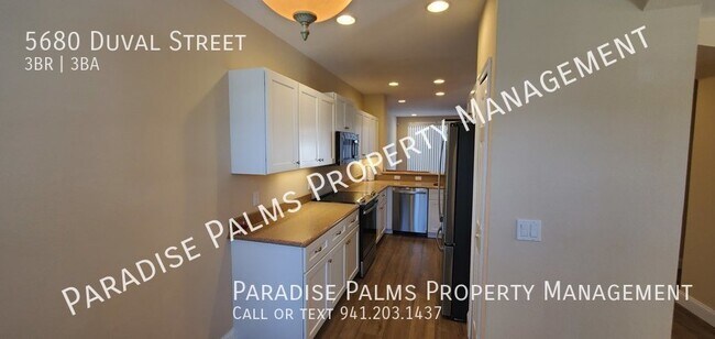 Foto del edificio - 3 Bedroom 2.5 Bath Townhome in Water Commu...