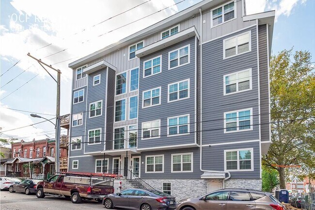 Building Photo - 17 S 44th St