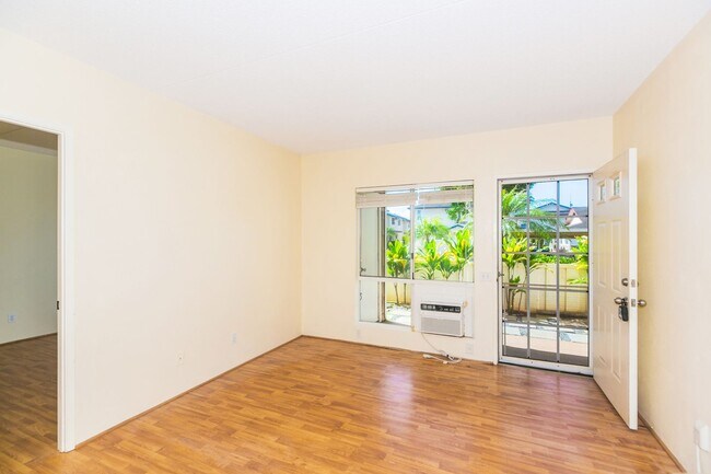 Foto del edificio - Suncrest in Ewa Gentry: 1-bed, 1-bath, 2-parking - PET Friendly !