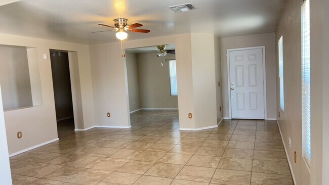 Foto del edificio - 2 bed 2 bath in El Mirage!!